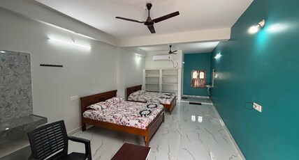 Trinetra Home Stay Room Type - Ac Bedroom 3