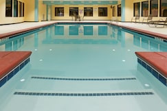 Holiday Inn Express Hotel & Suites Sylacauga
