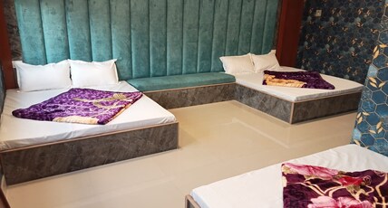 Hotel Rooma Room Type - Family Room 6 Bed