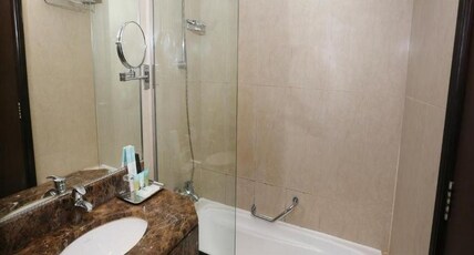 Al Hamra Hotel - BAITHANS Room Type - Deluxe Twin Room