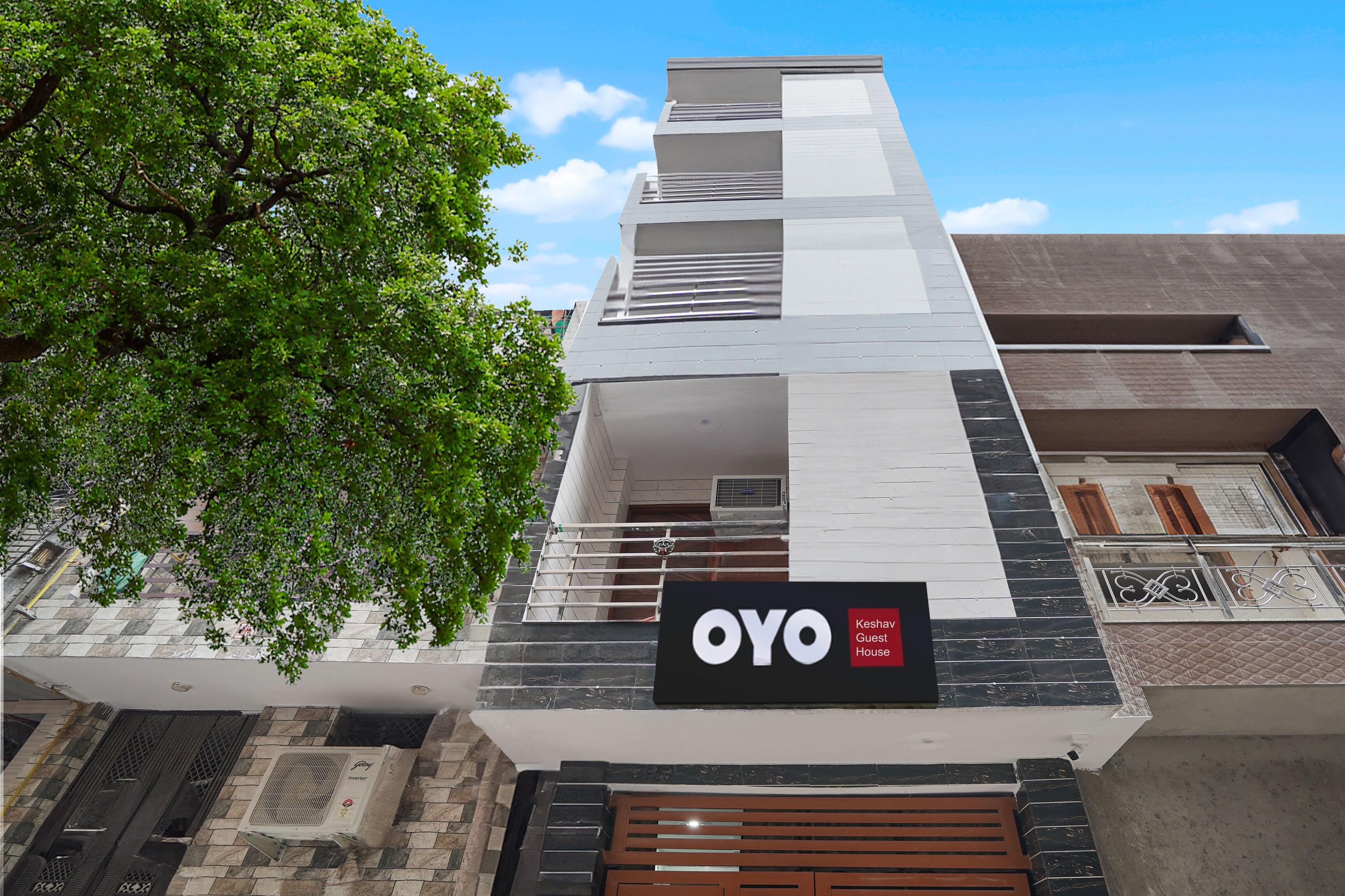 Hotel O Keshav Guest House Dabri More - Tap to explore photos