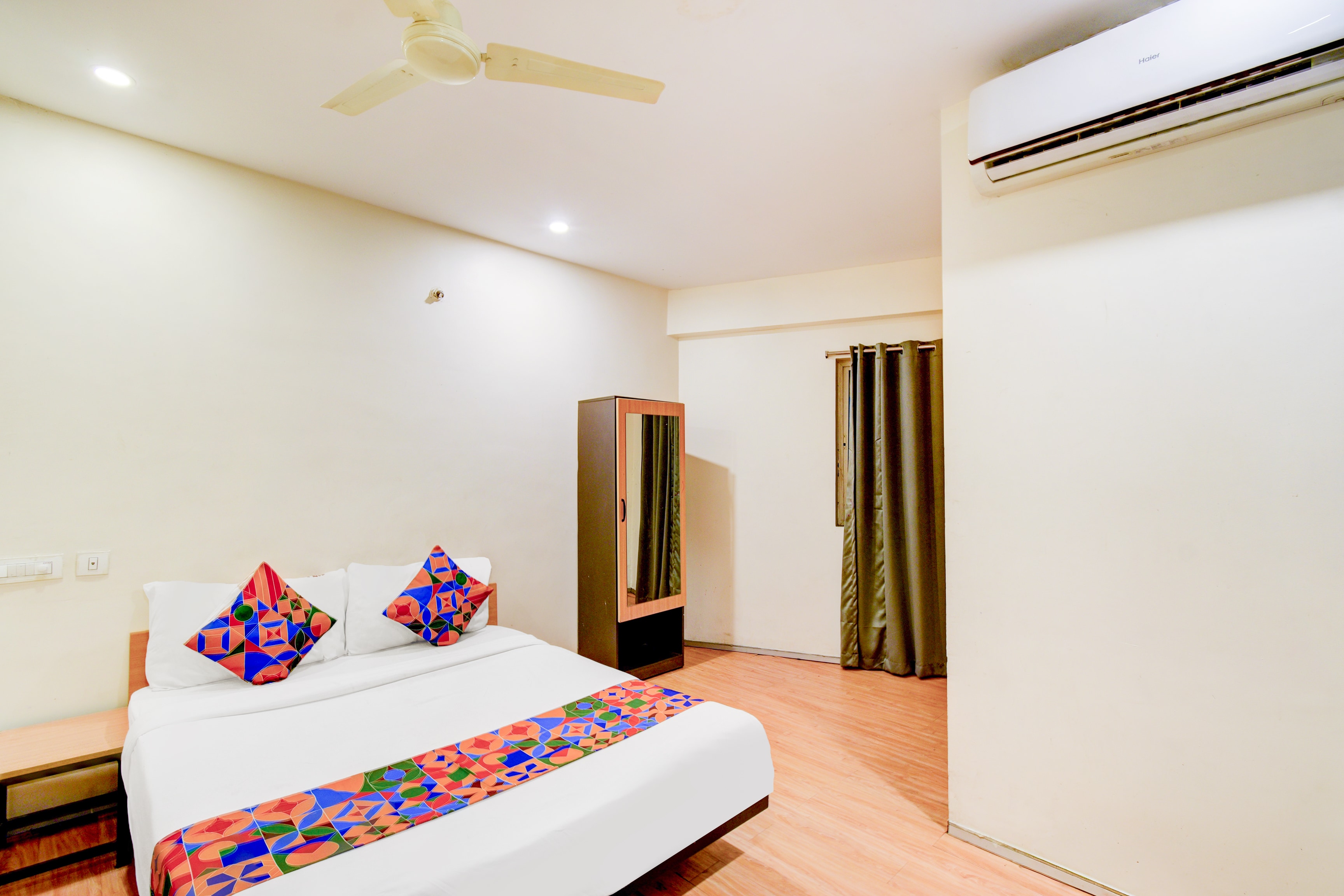 FabHotel White Ridge Chaitanyapuri - Chaitanyapuri Metro, Dilsukhnagar - Tap to explore photos