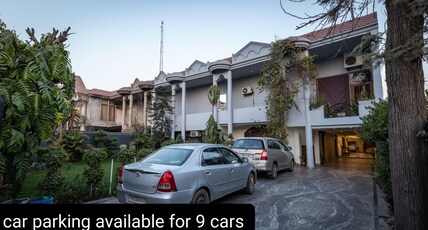 De Manora Homes Bed & Breakfast Room Type - Deluxe Room With AC and Free 400Mbps Wifi