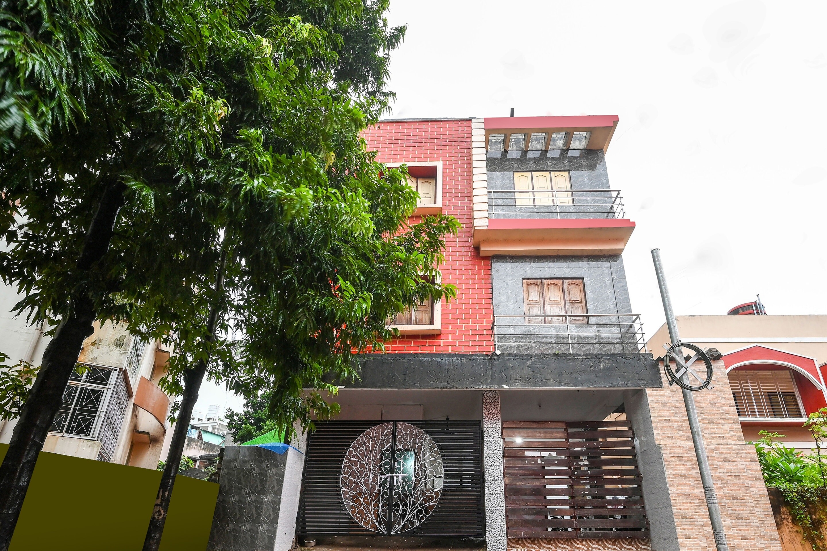Hotel O ARES RESIDENCY - Tap to explore photos