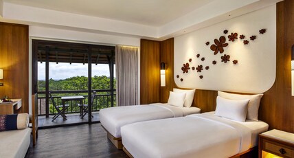 NOVOTEL BOGOR GOLF RESORT Room Type - Deluxe room 2 single bed with balcony