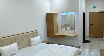 HOTEL RANN FRONT Room Type - Deluxe Double Bed