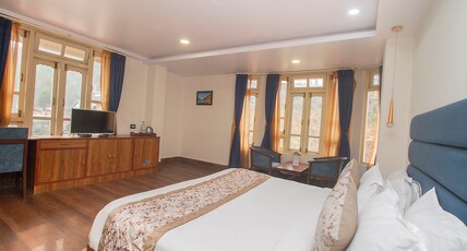 Golden Kuensel Resort and Spa Room Type - Premium Suite
