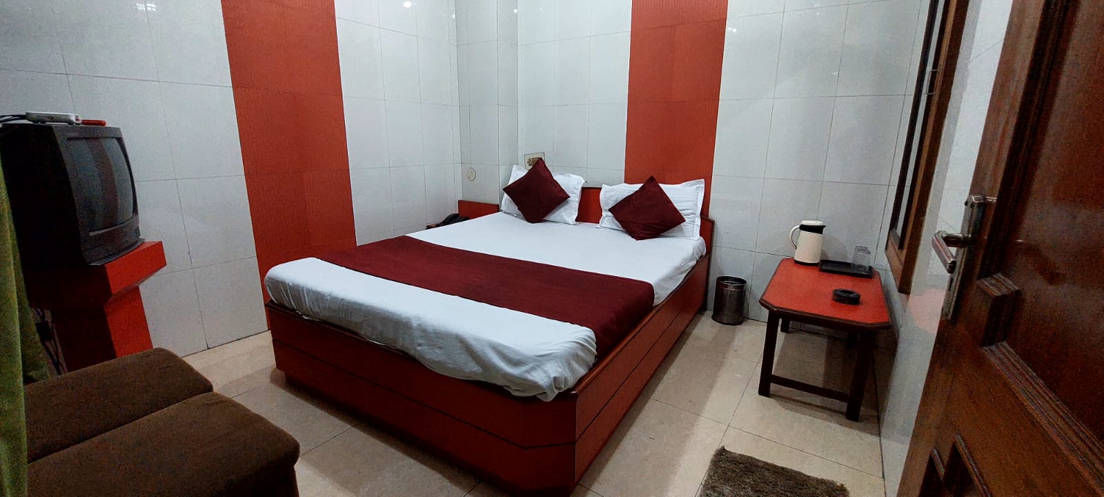 Hotel Shimla Inn - Tap to explore photos