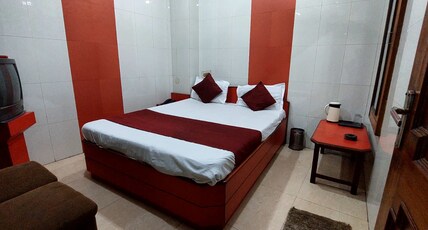 Hotel Shimla Inn Room Type - Deluxe Double Cooler Room, With High Speed Wifi