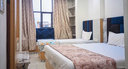 Hotel Moad Mudgal Palace Room Type - Deluxe Triple Room