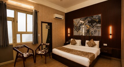 Siya Resort - Ram Janmabhoomi Ayodhya Room Type - Deluxe Room Ac