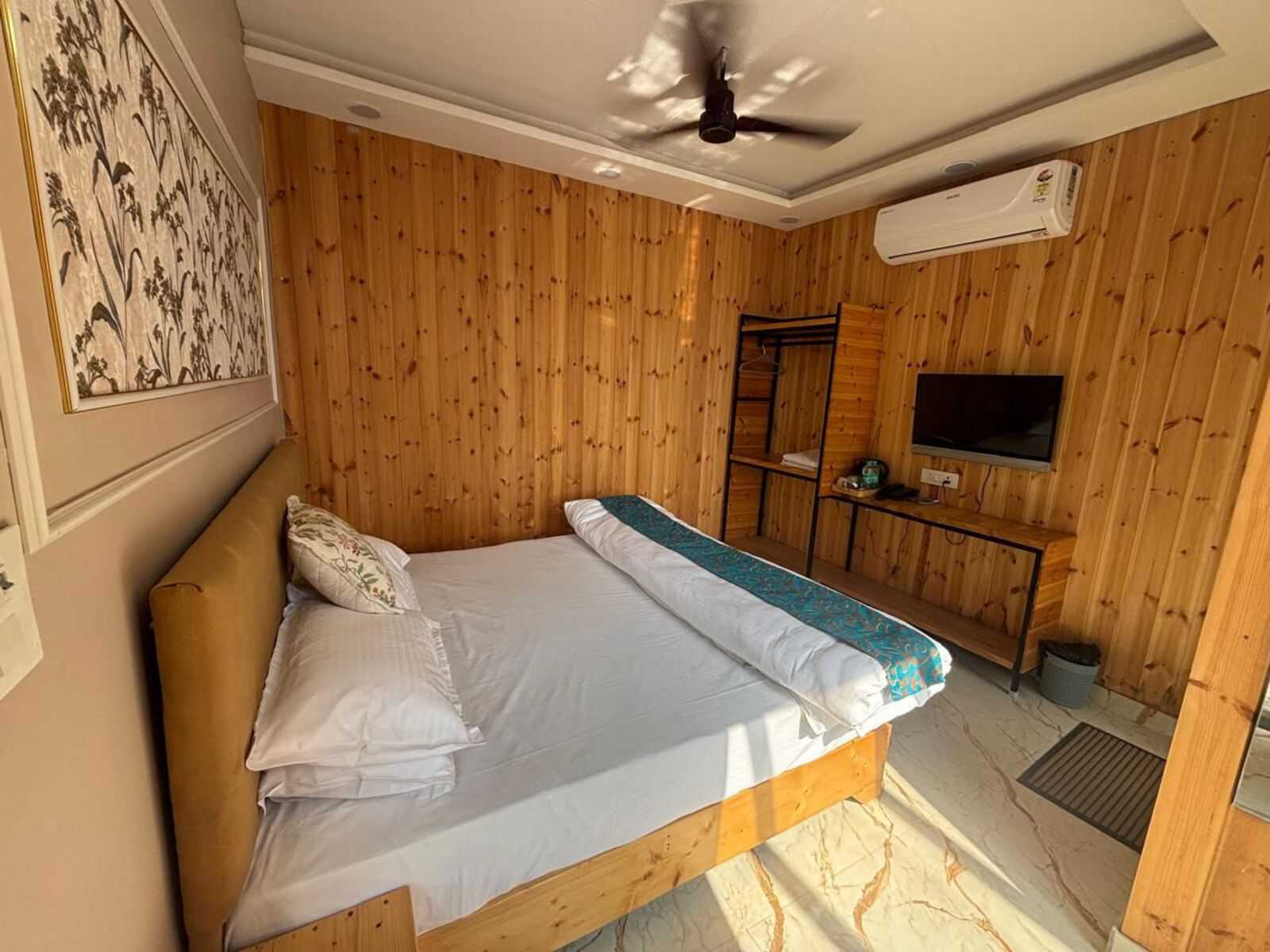 Hotel O Pal Residency - Tap to explore photos