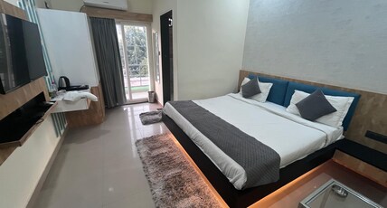 Hotel SS Residency Room Type - SUPER DELUXE ROOM