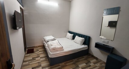 Navya Home Stay For Families Couples Pilgrims Room Type - Deluxe Room - 102 Navya Home Stay For Families Couples Pilgrims Room Type - Deluxe Room - 102