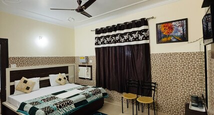 The Paradise Inn Room Type - Deluxe Room