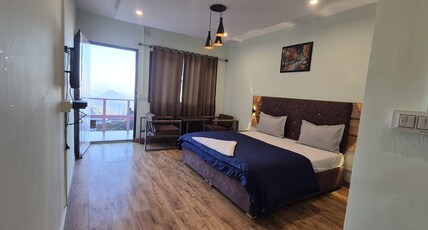 HIMALAYAN CANOPY RESORT Room Type - Deluxe Room with Valley View