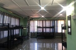 Marine Uana Rooms n Campers Haven