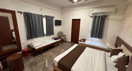 HOTEL BALAJI SQUARE Room Type - SUPER DELUX 4 BED AC ROOM