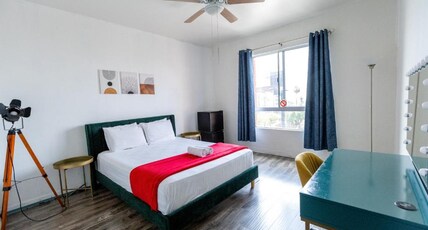 Samesun Hollywood - Hostel Room Type - Private Room