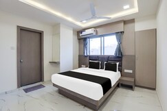 Hotel O Neek Palace