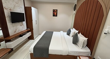 Hotel Trinetra Inn Room Type - Executive Room