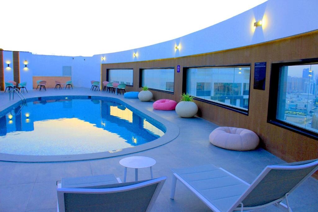 Pyramisa Apartments Hotel Dubai - Tap to explore photos