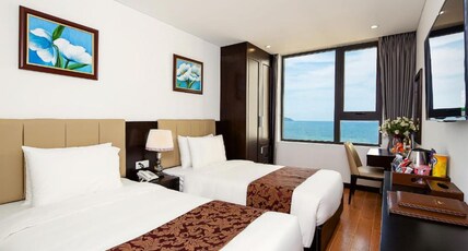 Golden Line Danang Hotel Room Type - Superior Twin Room with Sea View
