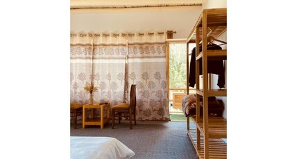 Lzawa Residency Room Type - Super Deluxe Room