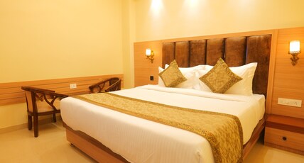 Hotel Mantavya Room Type - Deluxe Room