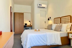 Room in NauKothi | Boutique Stay | City Centre