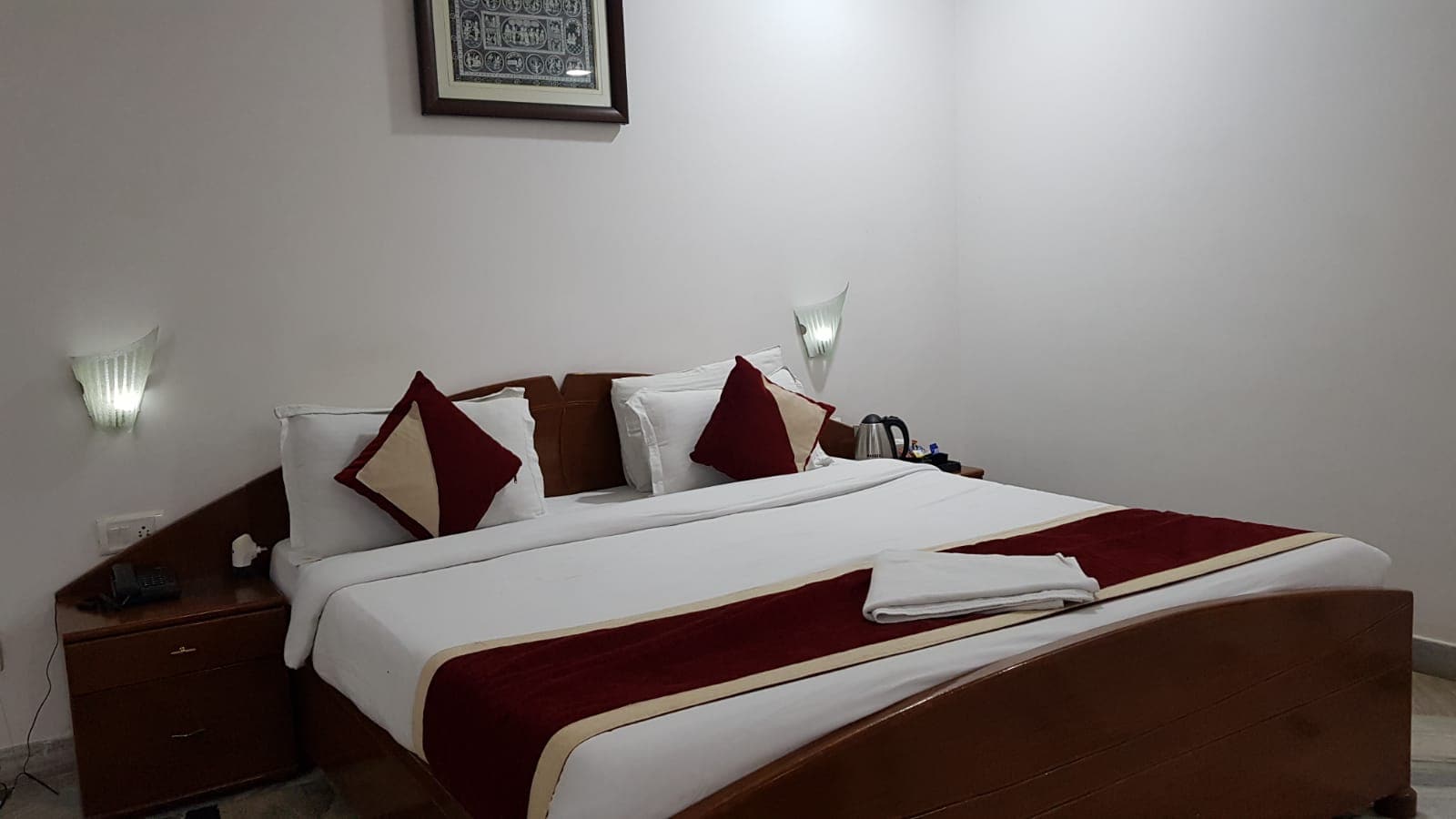 HOTEL SHREEKSHETRA INTERNATIONAL - Tap to explore photos