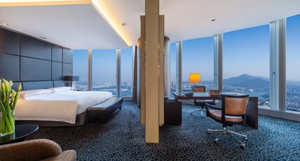 InterContinental NANJING Room Type - 1 Bedroom Suite Dining Lake View InterContinental NANJING Room Type - 1 Bedroom Suite Dining Lake View