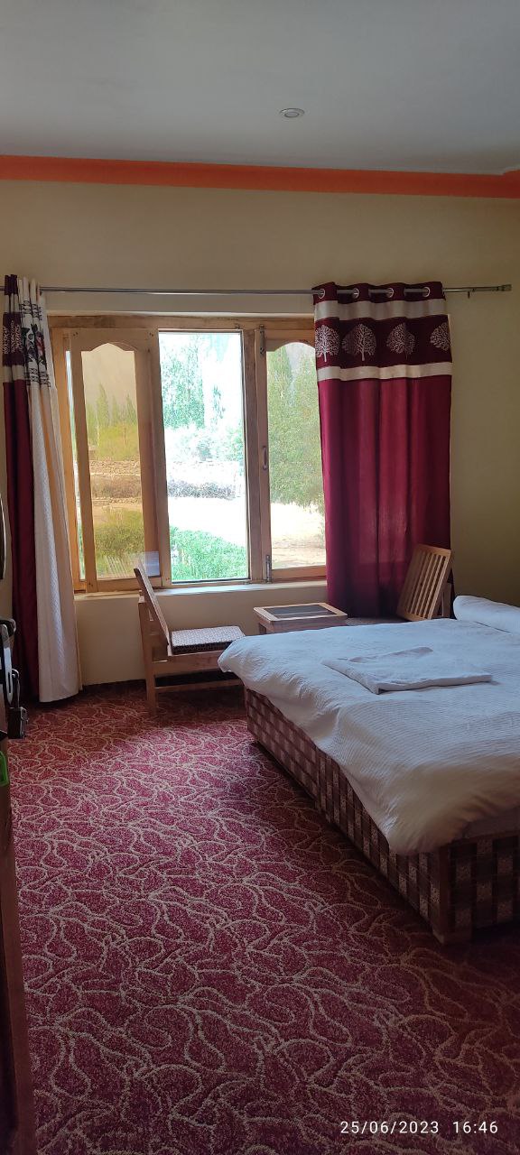 Maryoul Guest House Hunder - Tap to explore photos