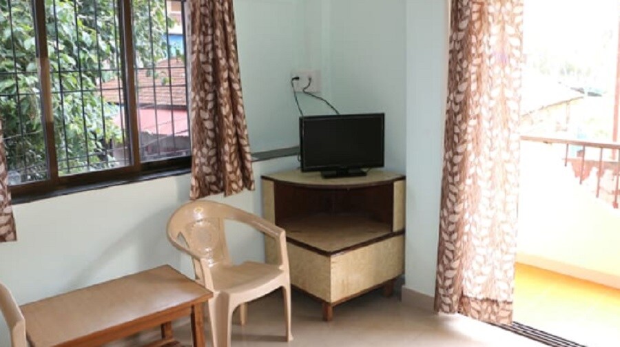 Hotel Kinara - Tap to explore photos