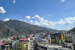 Address of Hotel Pantao Stays Tapovan