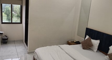 Hotel Gold Palace Room Type - Super Deluxe Room