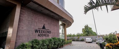 Weekend Homes hosted by farmville