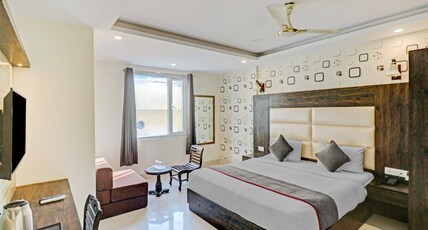 Nirvana Hotel Delhi Airport Room Type - Executive Triple Room Free Parking