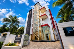 Transit apartment suites by HABITAT | 5 min from cochin airport