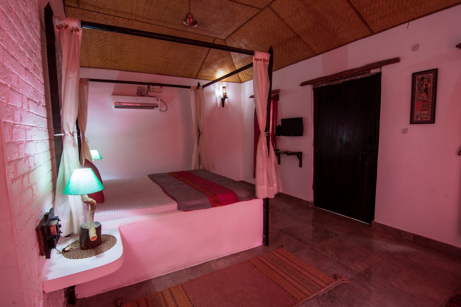Tigergarh Wildlife Resort - Tap to explore photos