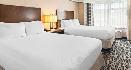 Best Western Plus Pitt Meadows Inn & Suites Room Type - 2 Queen Beds, Non-Smoking, Refrigerator, Wi-Fi, Full Breakfast