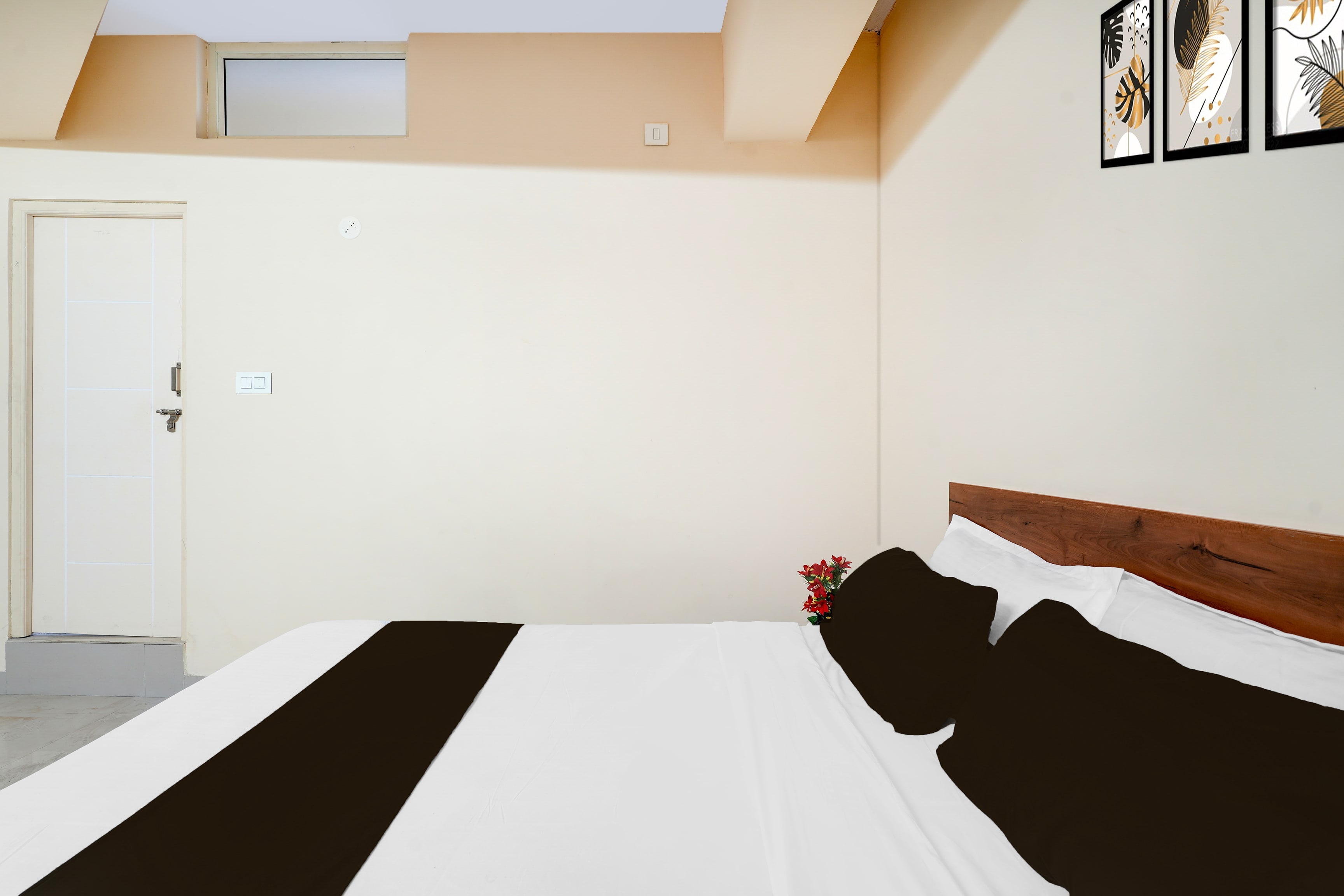 Super Hotel O Abbigere Bangalore North Formerly MLV Grand - Tap to explore photos