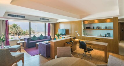 Radisson Blu Hotel, Kuwait Room Type - Suite - Sea View amp; Lounge Access