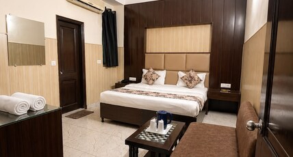 Hotel Radiance Room Type - DELUXE DOUBLE ROOM Hotel Radiance Room Type - DELUXE DOUBLE ROOM