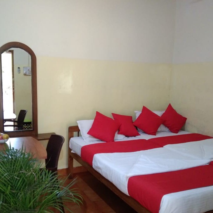 D'AGGIES COMFORT - Tap to explore photos