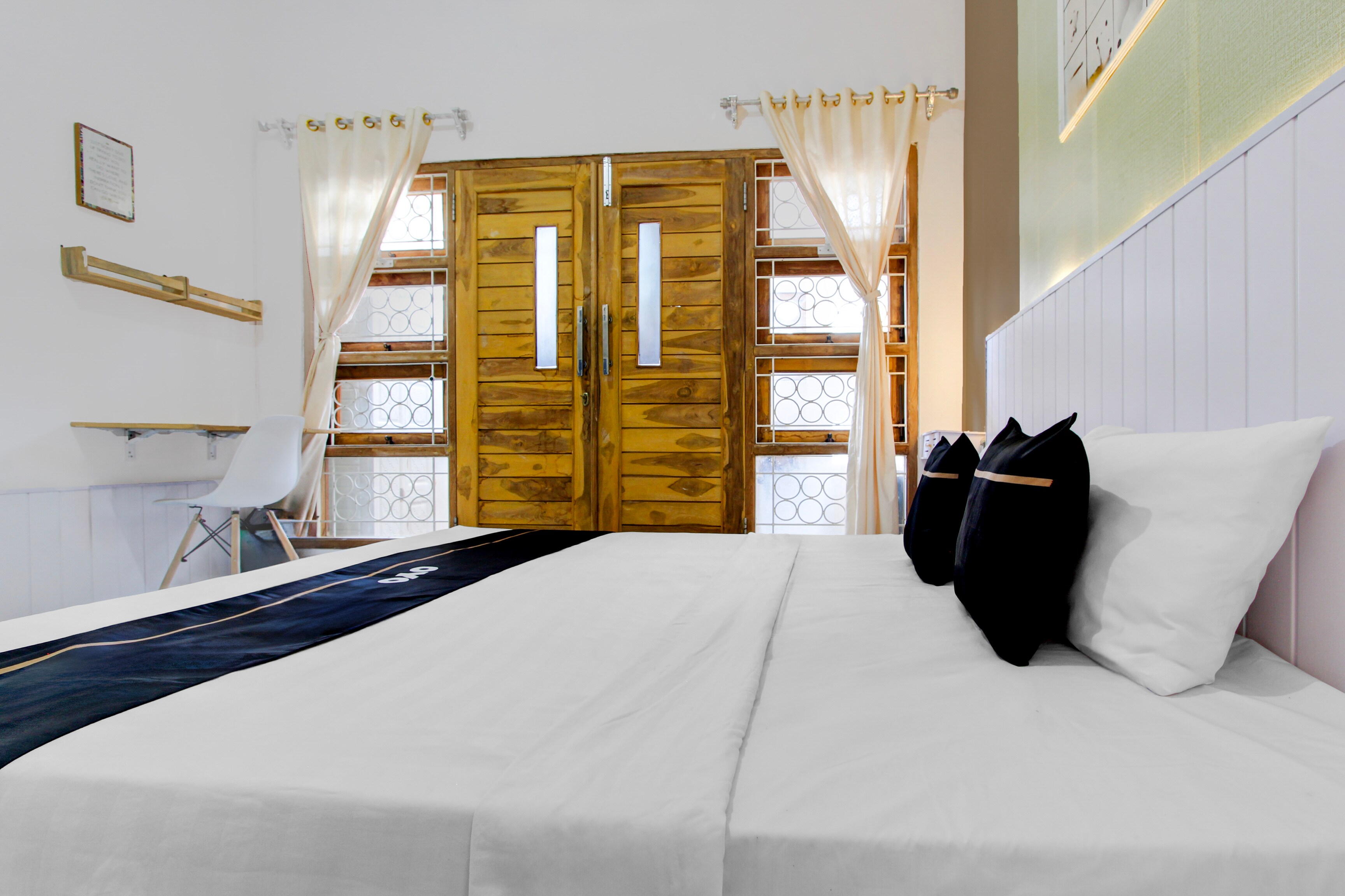 Hotel O Seven Secrets Syariah - Tap to explore photos