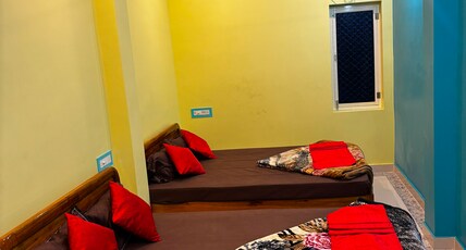 Maruti Guest House Room Type - Four bedroom