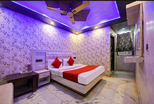 Hotel Sona International