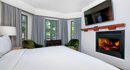 Hotel Los Gatos Room Type - One Bedroom Suite Accessible