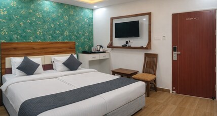 Hotel SGT Stay Room Type - Premium room